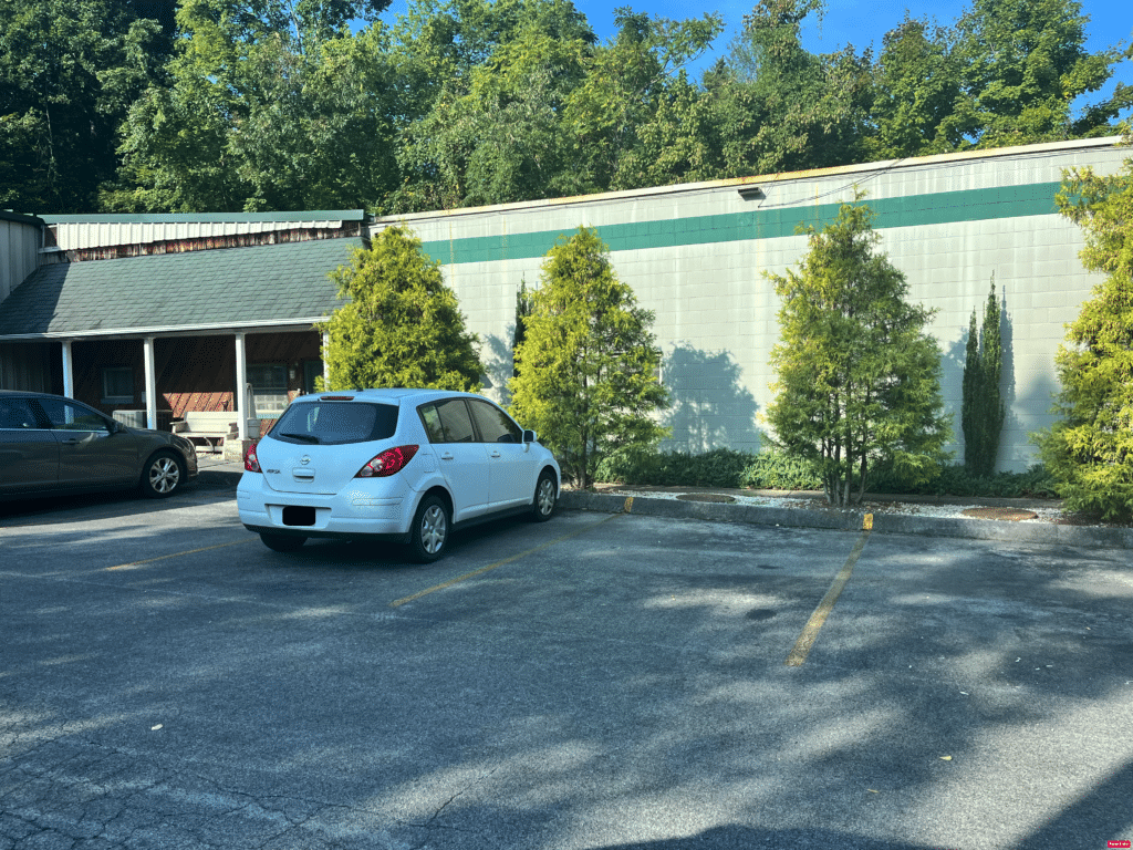 Crescostone concrete contractor knoxville tn office location on rifle range dr.